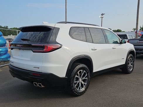 Used 2024 GMC Acadia AT4 w/ Luxury Package AWD/4WD image 6
