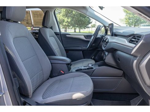 Used 2022 Ford Escape SE FWD image 11