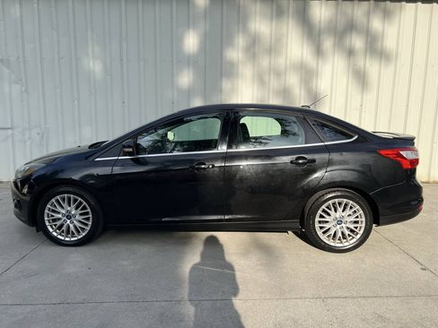 Used 2013 Ford Focus Titanium FWD image 6