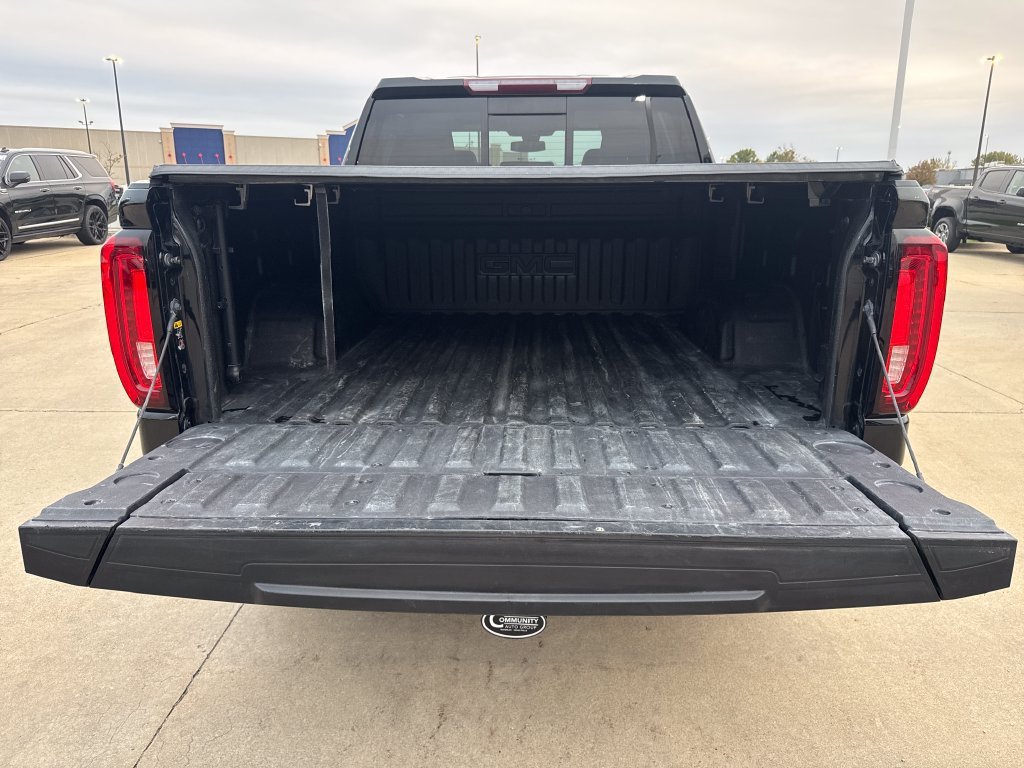 Used 2021 GMC Sierra 1500 SLT w/ SLT Premium Plus Package AWD/4WD image 6