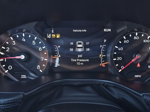 New 2026 Jeep Compass Latitude image 11