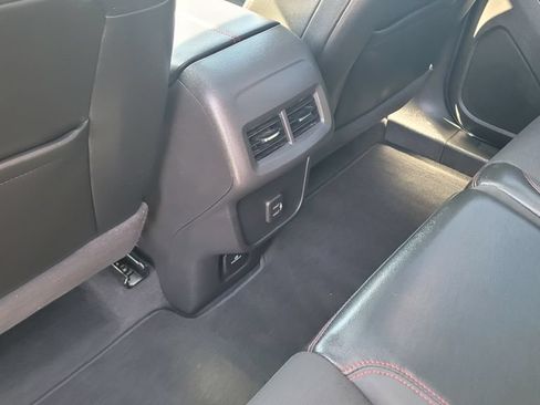 Used 2023 Chevrolet Equinox RS FWD image 27