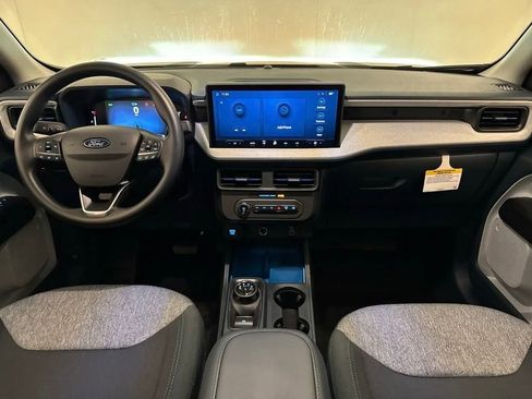 New 2025 Ford Maverick XLT image 5