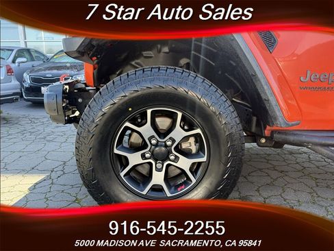 Used 2018 Jeep Wrangler Unlimited Rubicon w/ Dual Top Group image 30