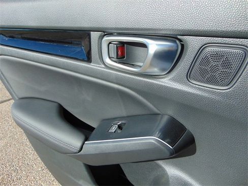 Certified 2025 Honda Civic Sport image 24