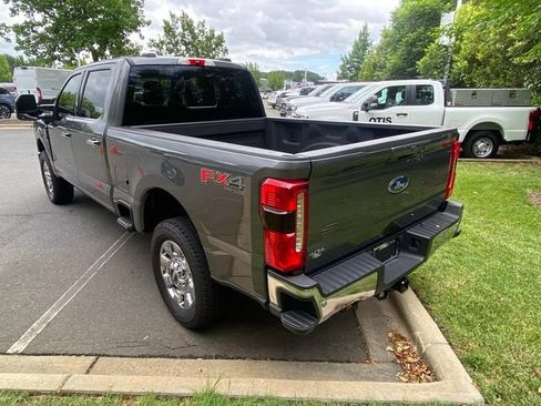 Used 2025 Ford F250 Lariat w/ Lariat Ultimate Package AWD/4WD image 31