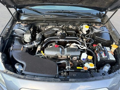 Used 2015 Subaru Legacy 2.5i Premium w/ Popular Package #1 AWD/4WD image 9