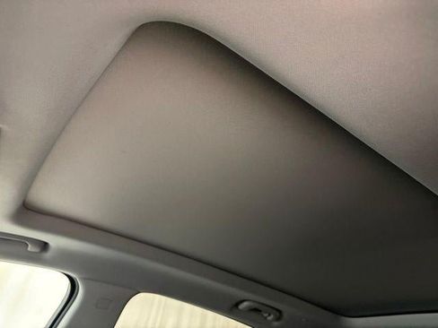 Used 2024 Chevrolet Equinox LT AWD/4WD image 22