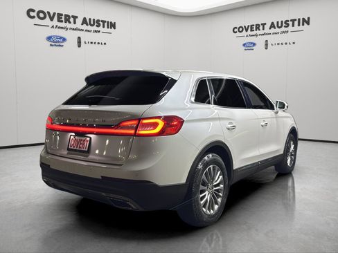 Used 2017 Lincoln MKX Select w/ Select Plus Package image 5