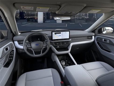 New 2026 Ford Explorer Platinum w/ LUX Leather Package image 9