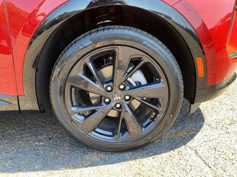 New 2025 Buick Envision Sport Touring image 9