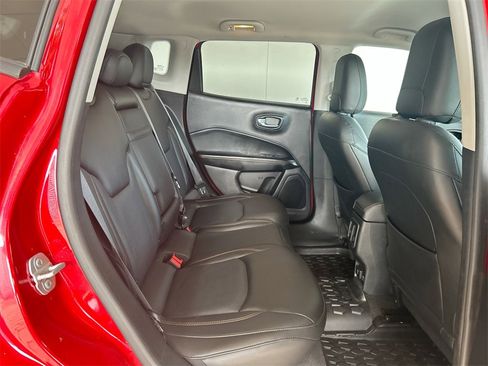 Used 2018 Jeep Compass Limited w/ Navigation Group image 38