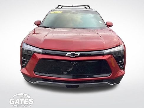 Used 2024 Chevrolet Blazer EV LT AWD/4WD image 2