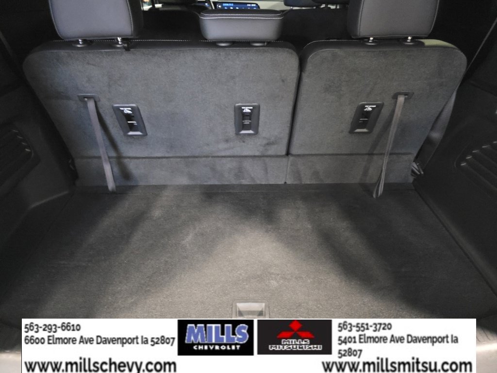 Used 2024 Chevrolet Traverse LT w/ Midnight/Sport Edition AWD/4WD image 19