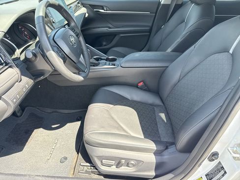 Used 2024 Toyota Camry XSE FWD image 12