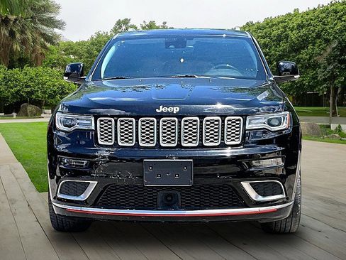 Used 2018 Jeep Grand Cherokee Summit w/ Platinum Series Group AWD/4WD image 2