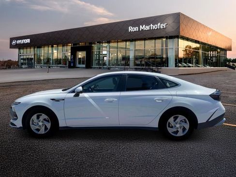 New 2026 Hyundai Sonata SE FWD image 3