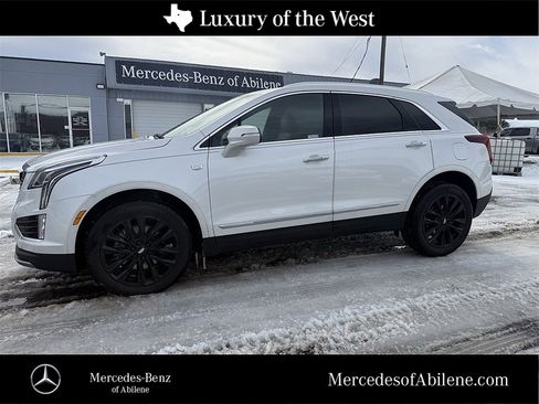 Used 2022 Cadillac XT5 Premium Luxury image 1