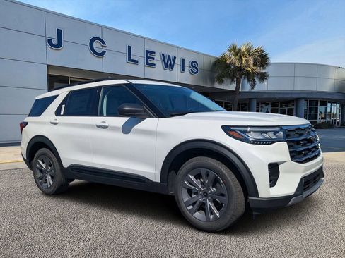 New 2026 Ford Explorer Active w/ Active Comfort Package image 1