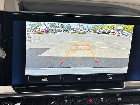 Used 2025 Chevrolet Silverado 1500 LT w/ Protection Package AWD/4WD image 18