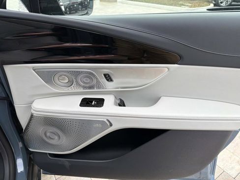 New 2026 Lincoln Nautilus Reserve image 17