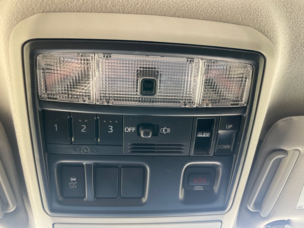 Used 2018 Toyota 4Runner Limited RWD image 30