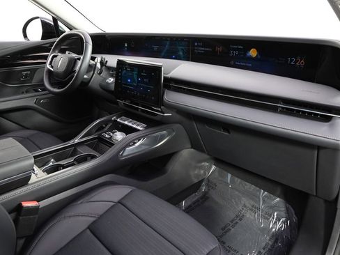 New 2026 Lincoln Nautilus Reserve AWD/4WD image 15