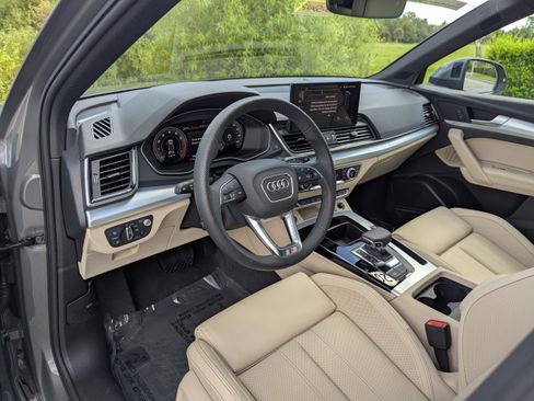 Certified 2025 Audi Q5 Prestige w/ Prestige Package image 24
