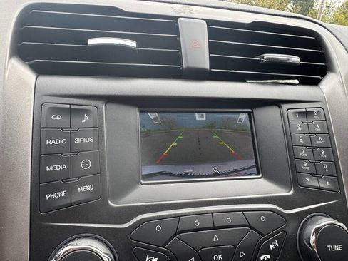 Used 2017 Ford Fusion SE w/ Equipment Group 601A image 19