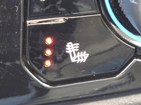 Used 2024 Chevrolet Silverado 1500 High Country image 11