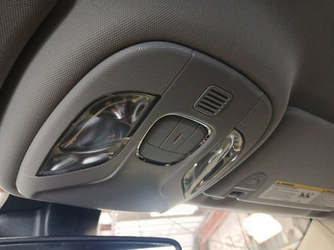 Used 2022 Jeep Compass Limited AWD/4WD image 22