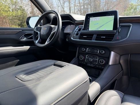 Used 2023 Chevrolet Tahoe Premier w/ Advanced Technology Package RWD image 9