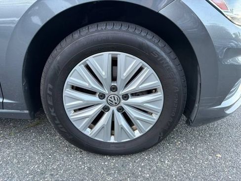 Used 2019 Volkswagen Jetta S w/ Driver Assistance Package FWD image 9
