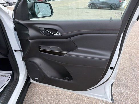 Used 2021 GMC Acadia AT4 w/ Technology Package image 20