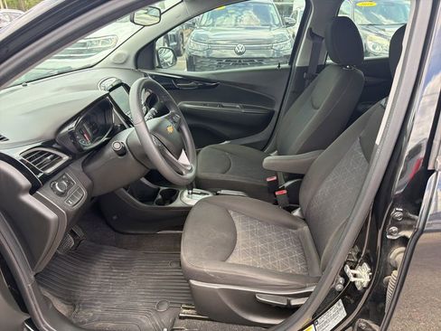 Used 2020 Chevrolet Spark LT w/ Spark Special Edition FWD image 2