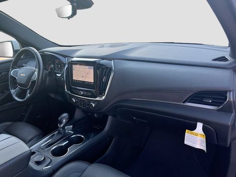 Used 2023 Chevrolet Traverse High Country FWD image 32