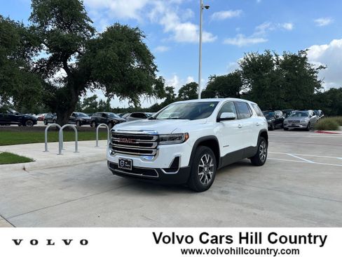 Used 2022 GMC Acadia SLE image 1