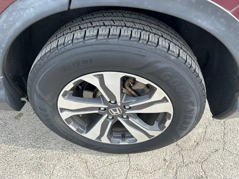 Used 2018 Honda CR-V LX image 11
