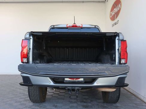 Used 2023 Chevrolet Colorado LT w/ LT Convenience Package III AWD/4WD image 5