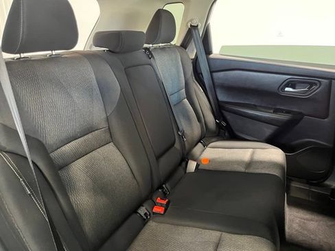 Used 2024 Nissan Rogue SV FWD image 14