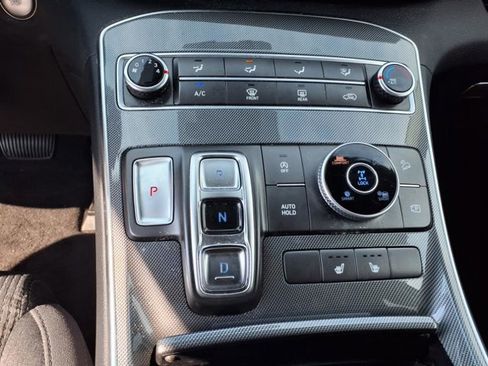 Used 2022 Hyundai Santa Fe SEL image 25
