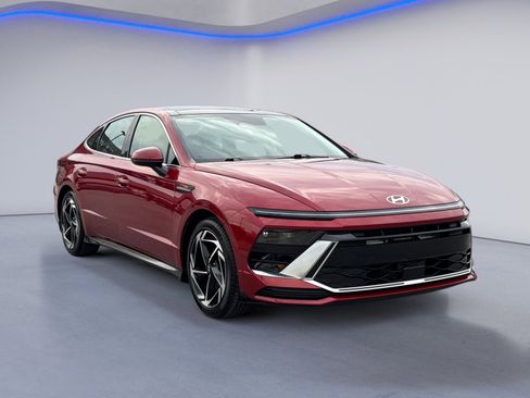 Certified 2024 Hyundai Sonata SEL w/ Convenience Package image 4