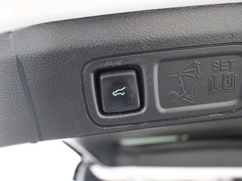 Used 2021 Ford Expedition Max Platinum AWD/4WD image 28