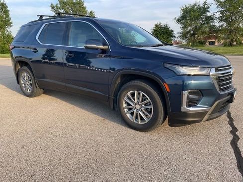 Used 2023 Chevrolet Traverse LT FWD image 7