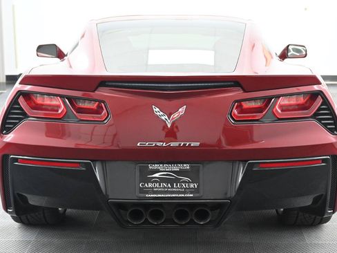 Used 2017 Chevrolet Corvette Stingray Coupe w/ 1LT RWD image 3