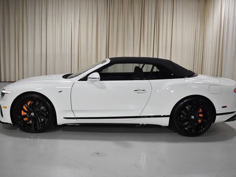 New 2026 Bentley Continental GTC AWD/4WD image 11