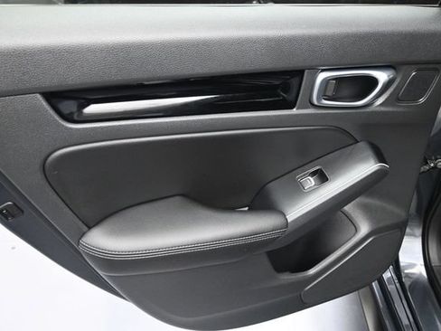 Used 2025 Honda Civic Sport Touring image 23