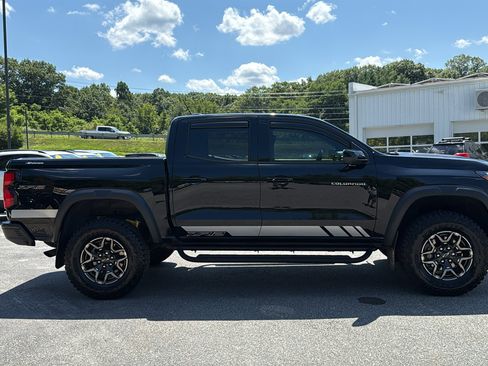 Used 2024 Chevrolet Colorado ZR2 w/ ZR2 Convenience Package III AWD/4WD image 5