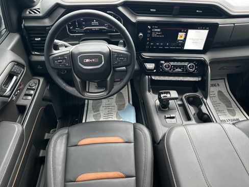 Used 2025 GMC Sierra 1500 AT4 w/ AT4 Premium Package AWD/4WD image 24