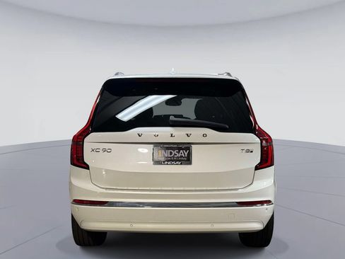 Used 2025 Volvo XC90 T8 Plus w/ Protection Package Premier AWD/4WD image 11